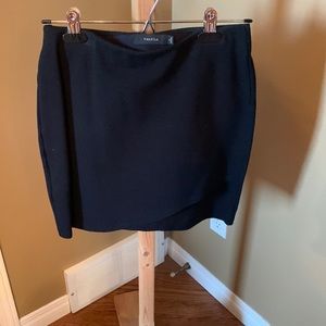 Talula Primrose Aritiza black mini skirt size small
